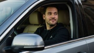 Alugar carro para ser motorista ou entregador
